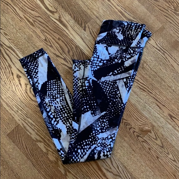 lululemon athletica Pants - Lululemon Women’s Wunder Under III Leggings